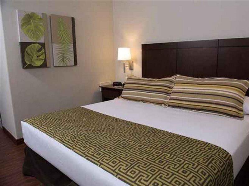 Guaparo Inn Valencia Eksteriør bilde