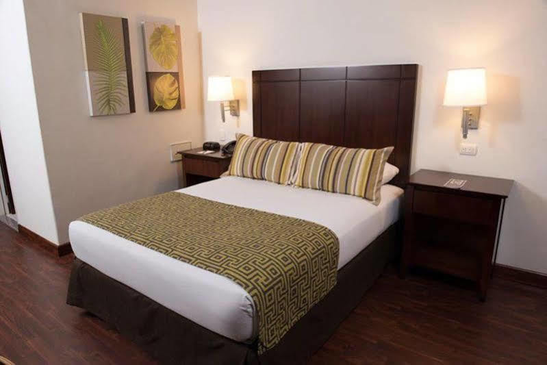 Guaparo Inn Valencia Eksteriør bilde